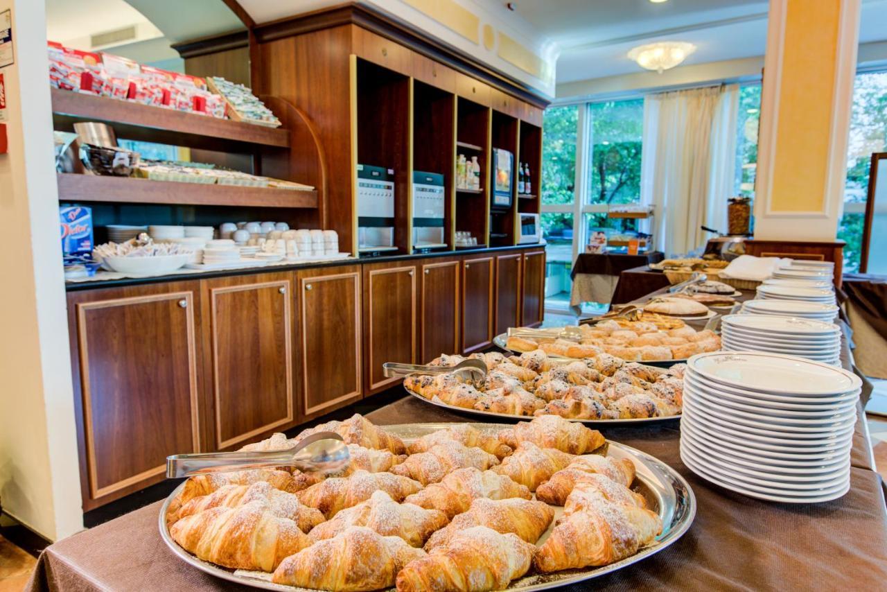 Hotel Verona Cesenatico Zewnętrze zdjęcie